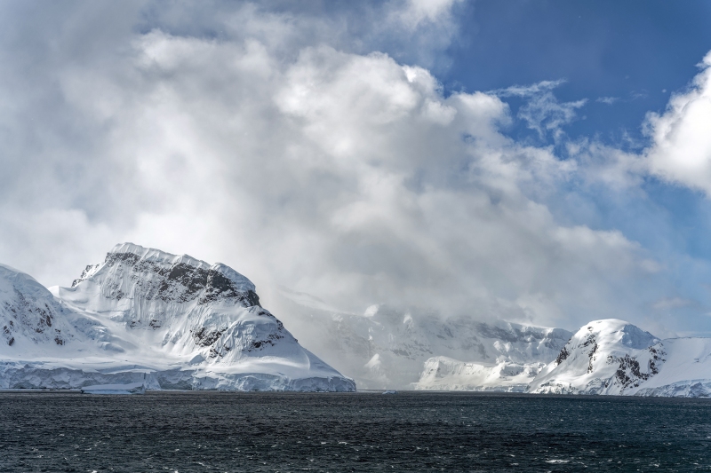 5354TZ-Antarktische-Halbinsel-Landschaft-Lichtstimmung