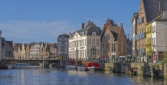 2878TZ-historische-Gebäude-Kanal-Gent-Belgien