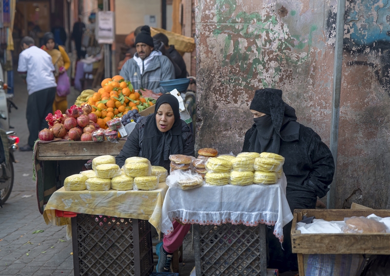 0694-Marrakesch-Souk-Street-Einkaufen-Marokko