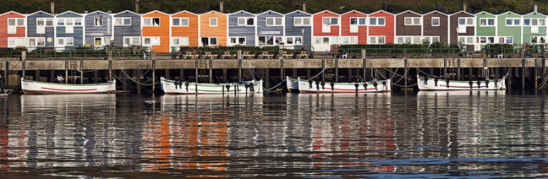 4766i-76i Fischerhäuser im Hafen von Helgoland Panorama Detail