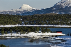 1530L-Landschaft-am-Tysfjord-Norwegen