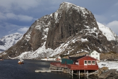 8221G-Hafen-bei-Reine-auf-den-Lofoten