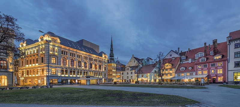 Riga Lettland Grosse Gilde Platz beleuchtet