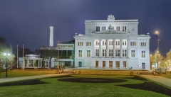 Riga Lettland historische Architektur Oper Nacht