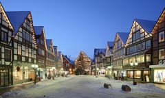 Rinteln Marktplatz Winter beleuchtet