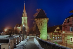 1_9047M-55M-Rinteln-Muehlenstrasse-HDR-Winter-beleuchtet
