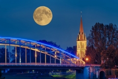 6413N-19N-Brücke-und-Kirche-Rinteln-beleuchtet-Vollmond1