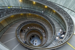 0221K-0222K-Treppe-Vatikan-Museum-Rom