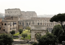 2115B-Titusbogen-u.-Colosseum-vom-Palatino-Rom