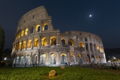 431K-Kolosseum-Rom-beleuchtet