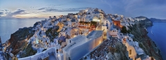 2123N-FF-Panorama-Santorin-Oia-beleuchtet-Detail