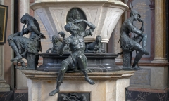 6685SB-De-Vries-Figuren-Mausoleum-Stadthagen-Wächter-Ausschnitt